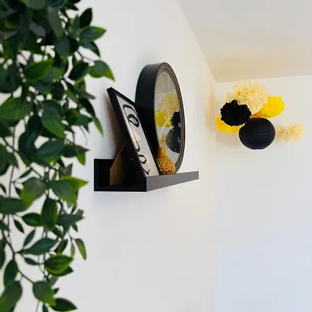 Black&yellow 24h Check In Wlan Parkplatz Oepnv * Bielefeld