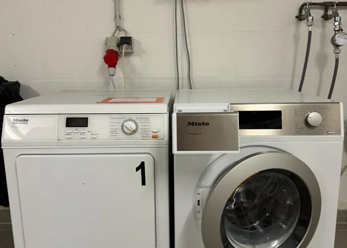 Black&yellow 24h Check In Wlan Parkplatz Oepnv Bielefeld