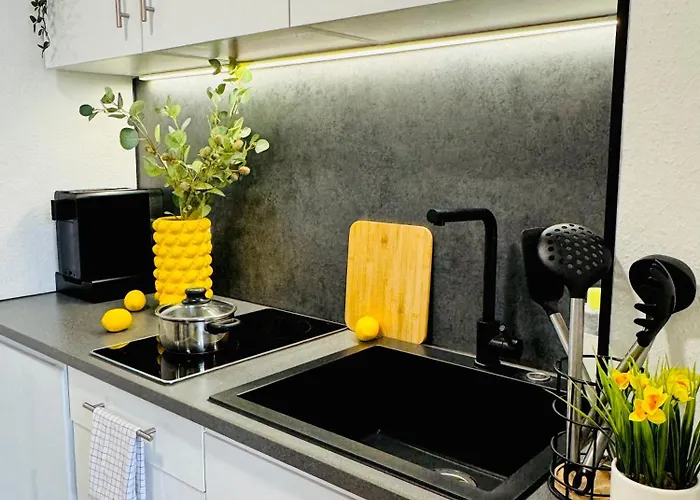 Black&yellow 24h Check In Wlan Parkplatz Oepnv Apartamento Bielefeld